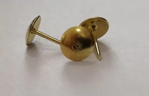 Гвоздь БОЛЬШОЙ 17мм декоративный обивочный (упак.50 шт.) золото Китай
